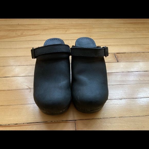 Dansko Ingrid Clog Black Oiled Size 37 (European) - Picture 5 of 8